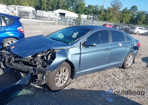 2017 Hyundai Sonata Se z USA, uszkodzony, nr VIN 5NPE24AF1HH505263